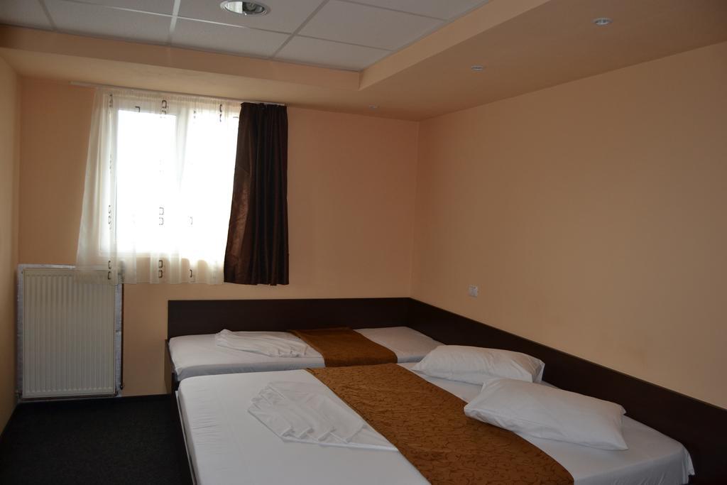 Casa Gorjeneasca Târgu Jiu Quarto foto